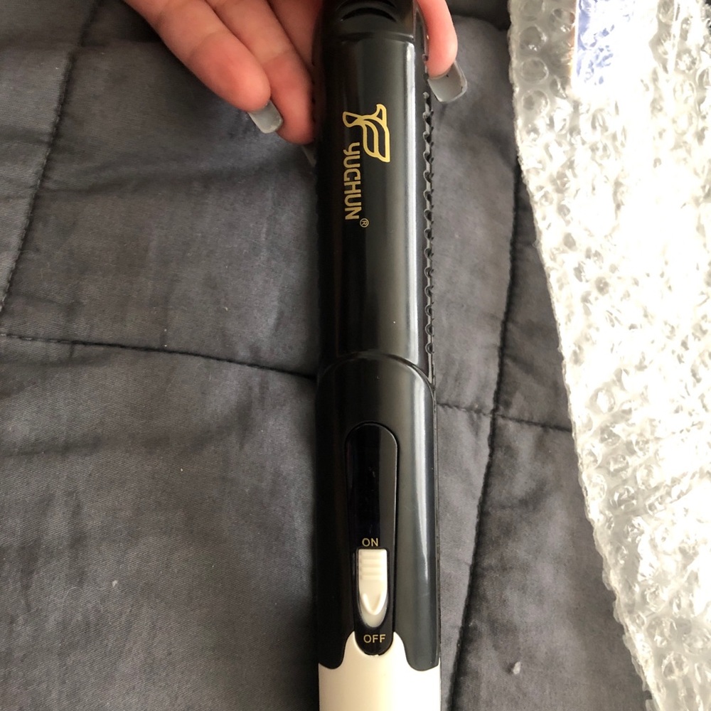 Yuchun Profesional Hair Straightener